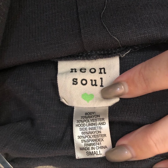 Neon Soul | Lightweight sweatshirt hood - Picture 5 of 5